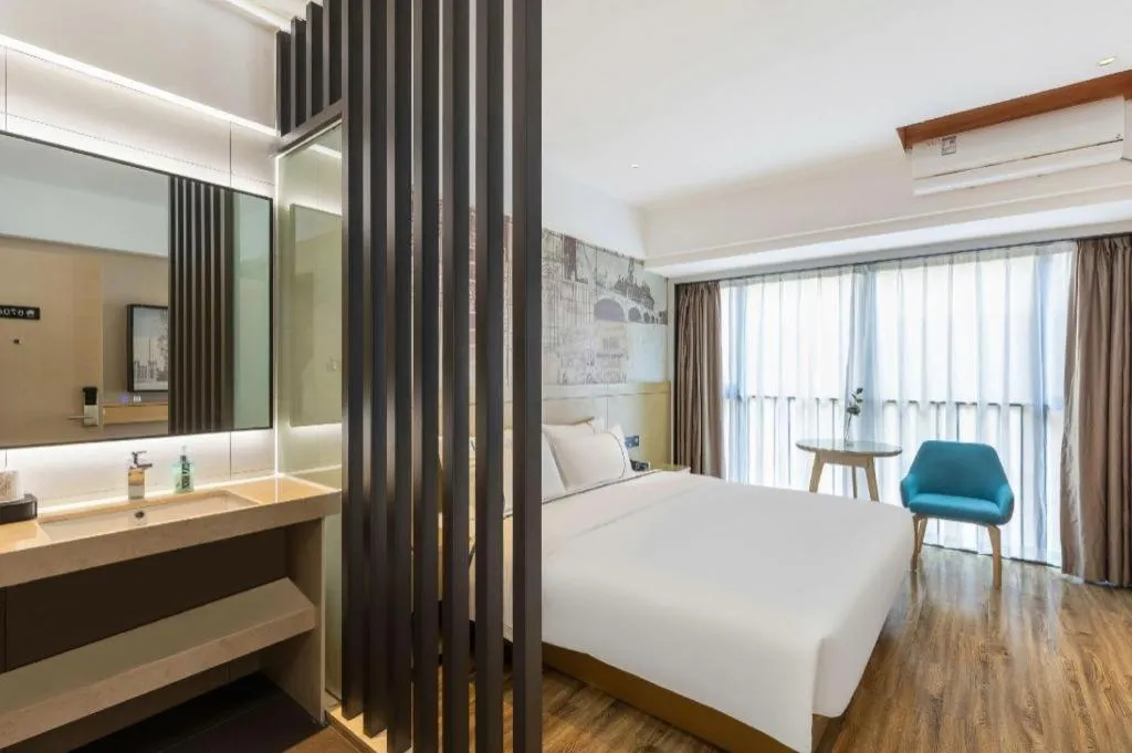 Bed in City Comfort Inn Yunfu Xinxing Juncheng Plaza