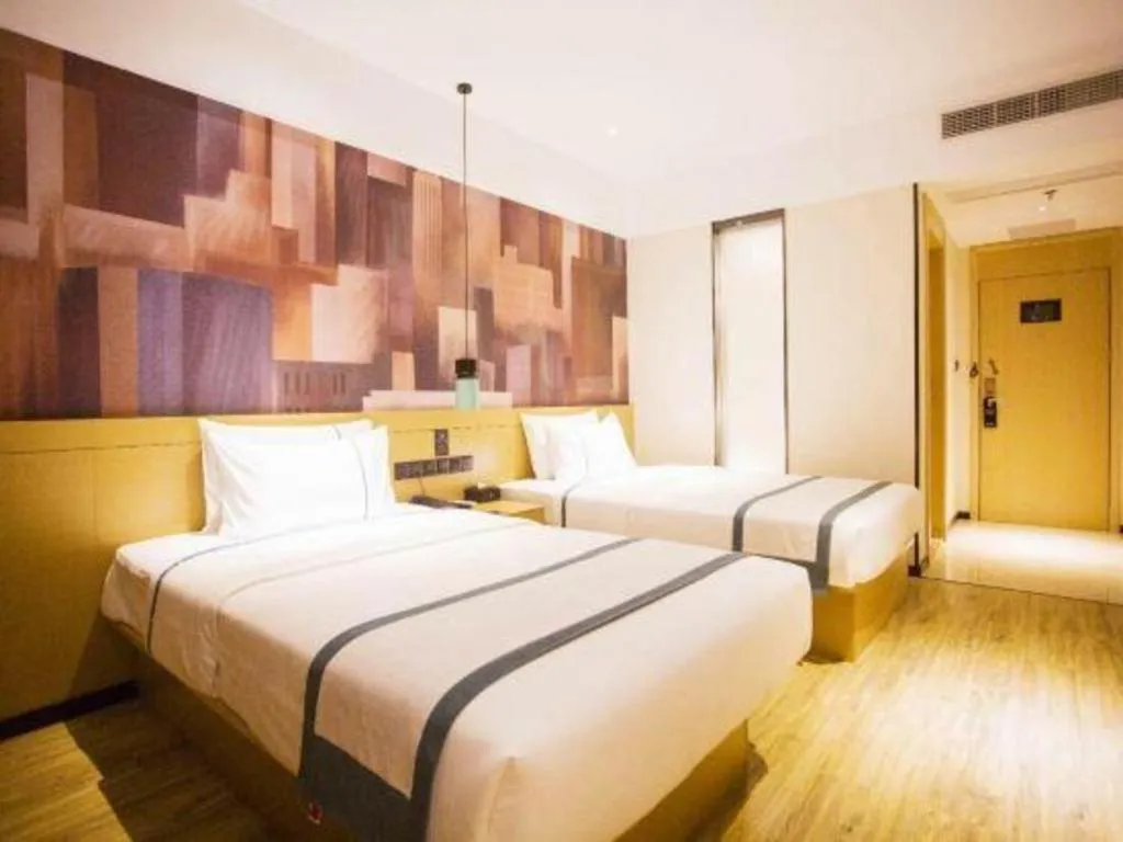 Bed in City Comfort Inn Qingyuan Longtang Light Rail Changlong