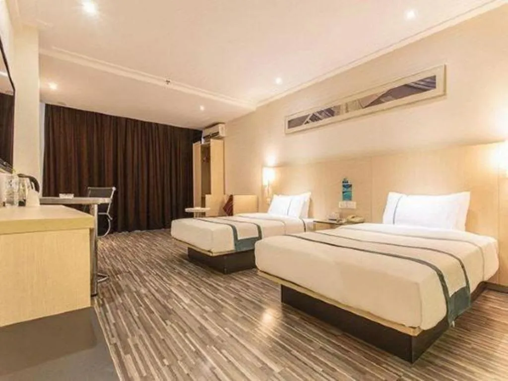 Bed in City Comfort Inn Qingyuan Longtang Light Rail Changlong