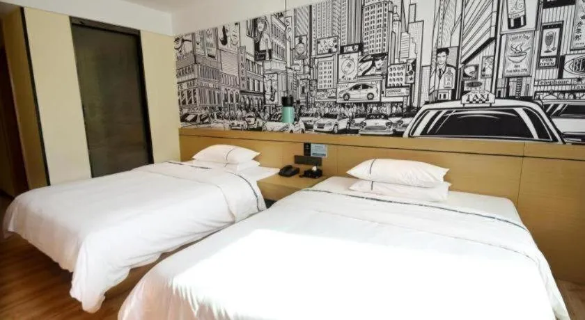 Bed in City Comfort Inn Qingyuan Longtang Light Rail Changlong