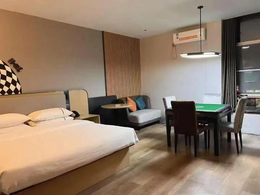 Bed in City Comfort Inn Qingyuan Longtang Light Rail Changlong
