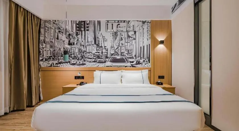 Bed in City Comfort Inn Hotel Dongguan Humen Pedestrian Street