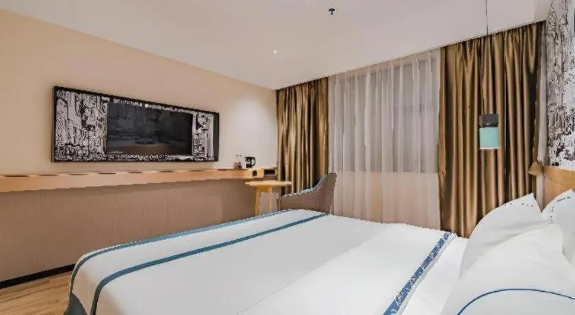 Bed in City Comfort Inn Hotel Dongguan Humen Pedestrian Street