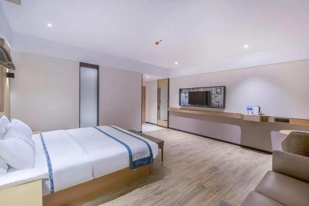 Bed in City Comfort Inn Fangchenggang Government Affairs Center