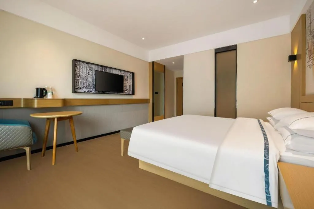 Bed in City Comfort Inn Fangchenggang Government Affairs Center