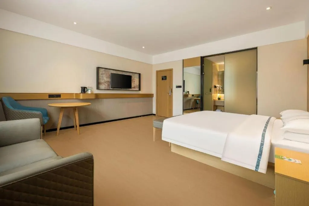 Bed in City Comfort Inn Fangchenggang Government Affairs Center