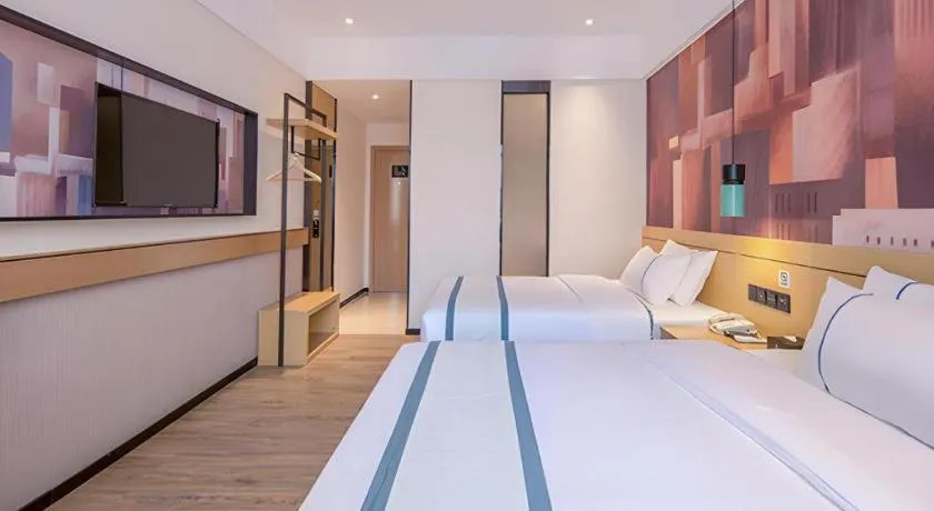 Bed in City Comfort Inn Fangchenggang Government Affairs Center