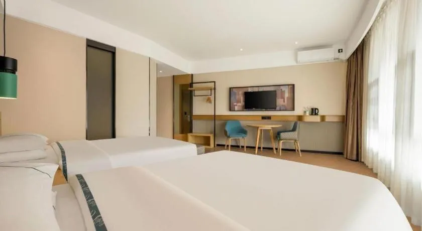 Bed in City Comfort Inn Fangchenggang Government Affairs Center