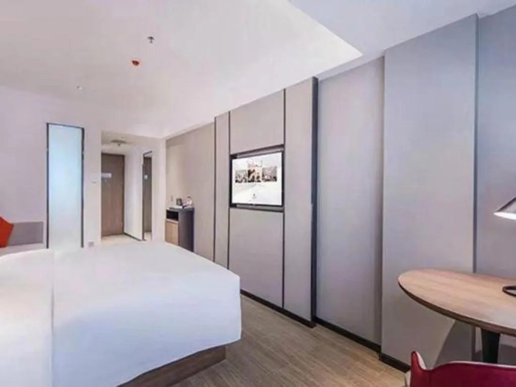 Bed in Borrman Hotel Hezhou High Speed Railway Station Guangming Avenue