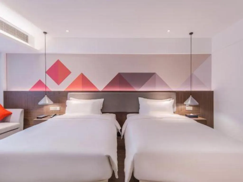 Bed in Borrman Hotel Hezhou High Speed Railway Station Guangming Avenue