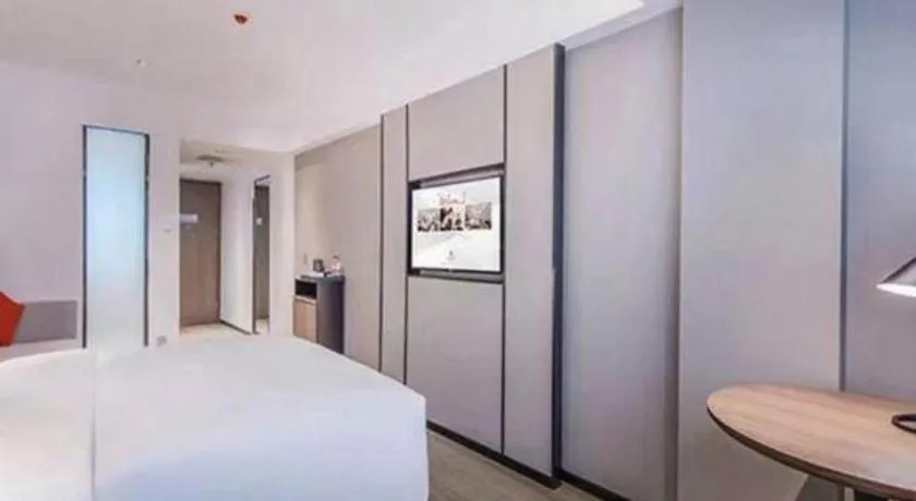 Bed in Borrman Hotel Hezhou High Speed Railway Station Guangming Avenue