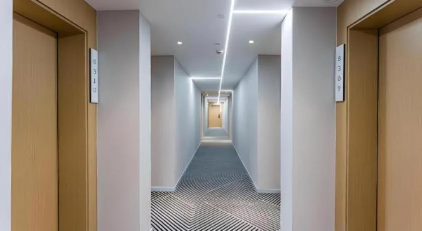 Echarm Hotel Shanghai North Bund Tilanqiao Metro Station