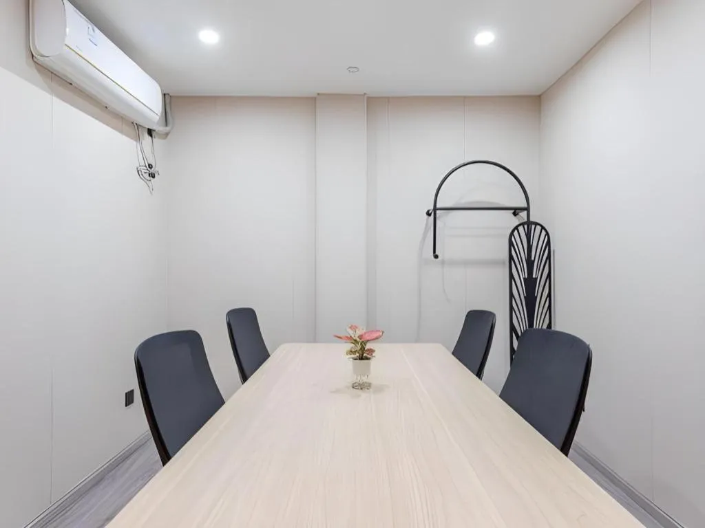 Echarm Hotel Shanghai North Bund Tilanqiao Metro Station