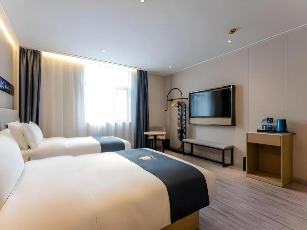 Bed in Echarm Hotel Shanghai North Bund Tilanqiao Metro Station