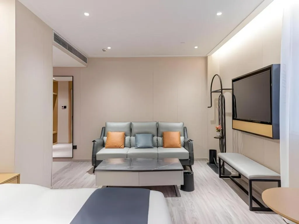 Bed in Echarm Hotel Shanghai North Bund Tilanqiao Metro Station