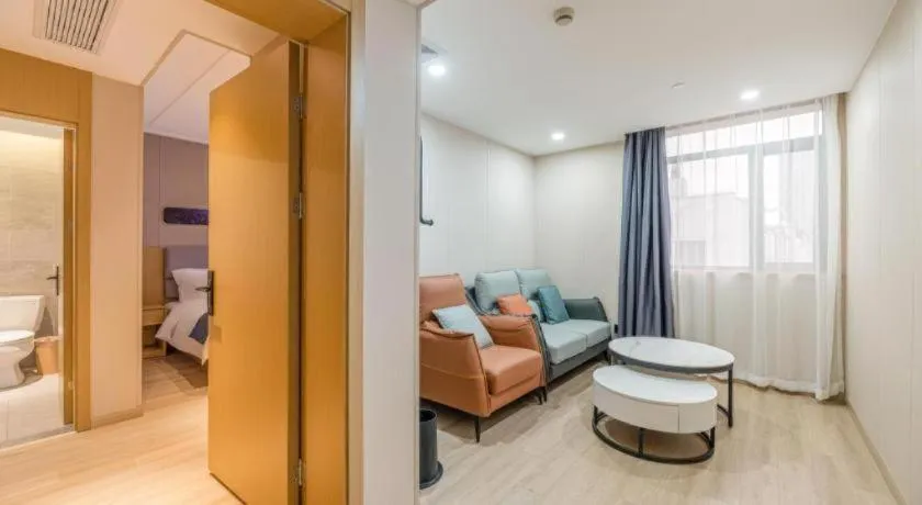 Bed in Echarm Hotel Shanghai North Bund Tilanqiao Metro Station