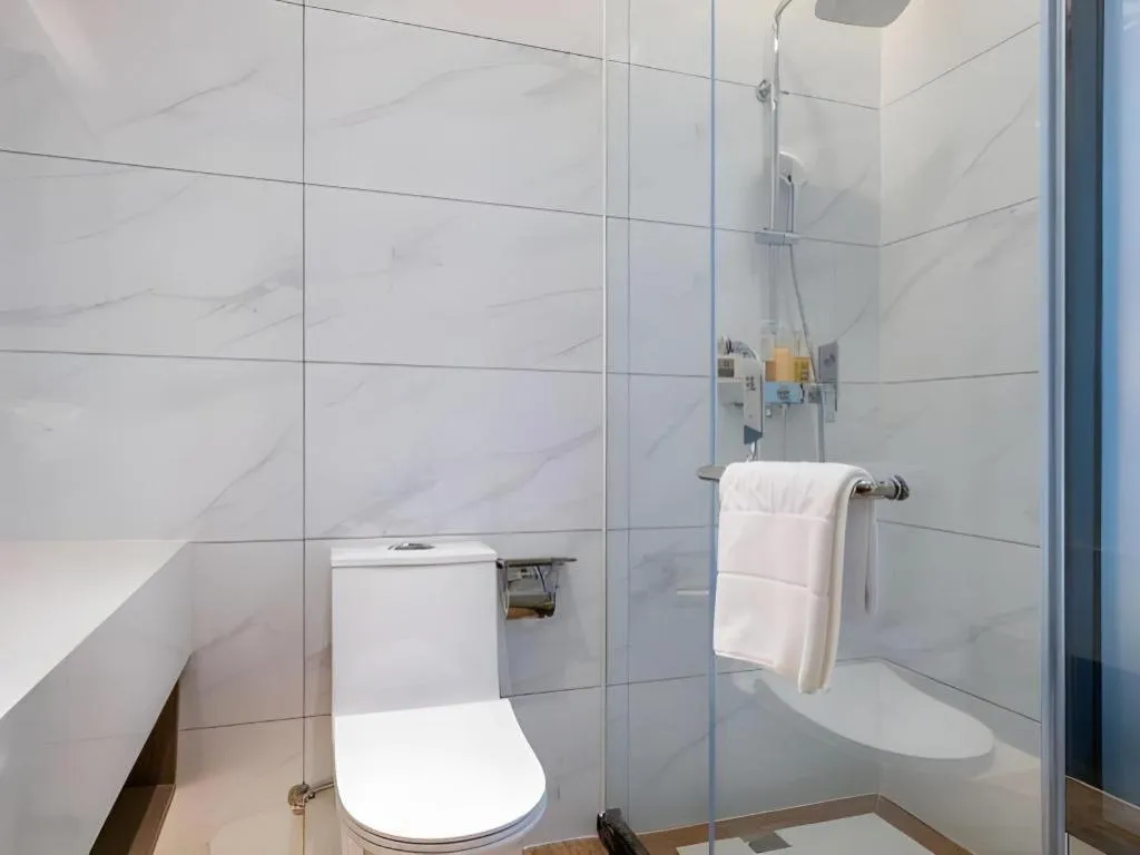 Borrman Hotel Zhonghsan Guzheng Huayi Plaza Light Rail Station