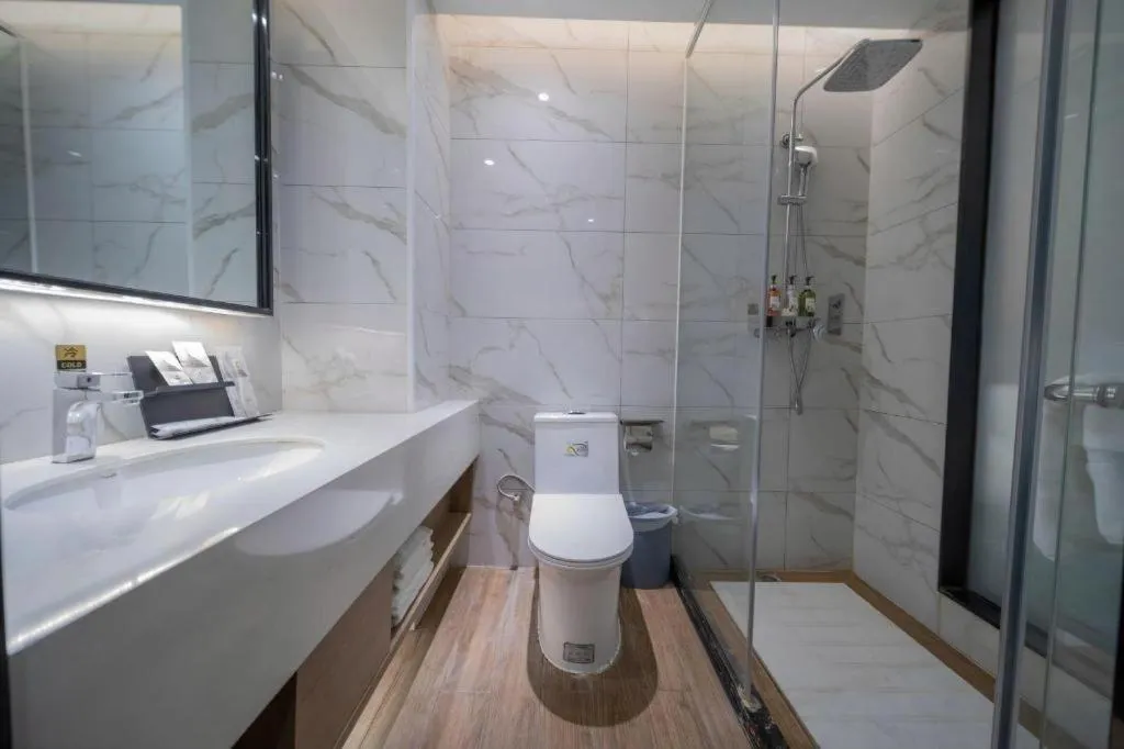 Borrman Hotel Zhonghsan Guzheng Huayi Plaza Light Rail Station