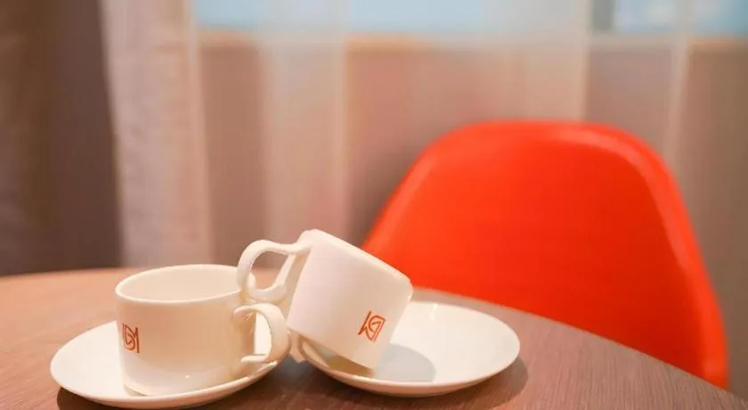 Borrman Hotel Zhonghsan Guzheng Huayi Plaza Light Rail Station