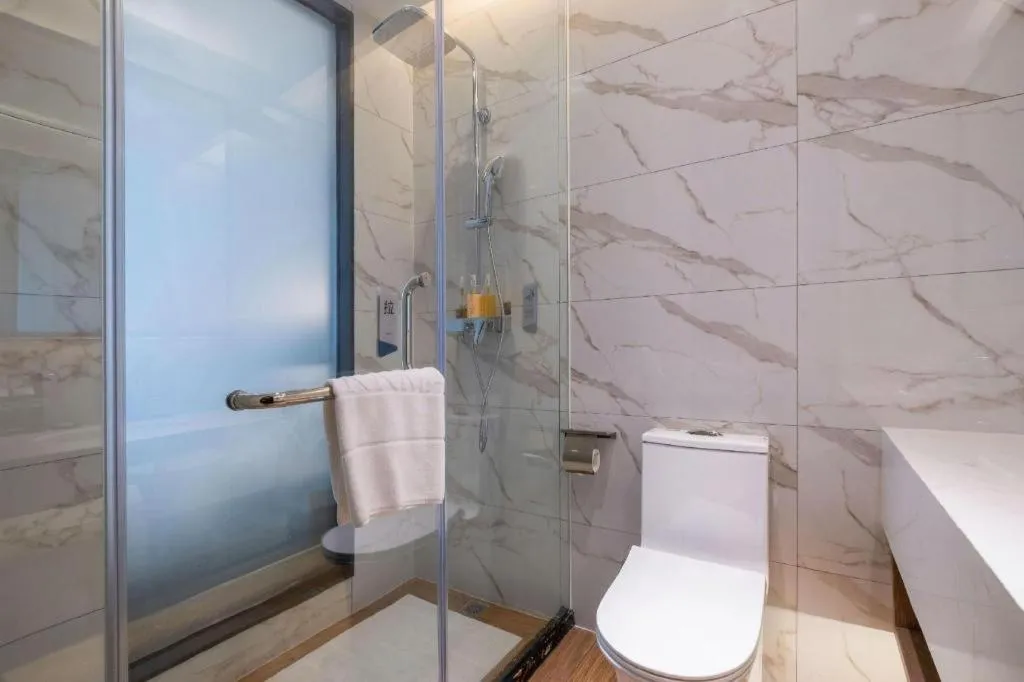 Borrman Hotel Zhonghsan Guzheng Huayi Plaza Light Rail Station