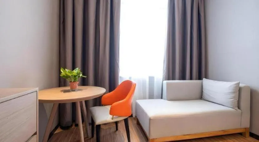 Borrman Hotel Zhonghsan Guzheng Huayi Plaza Light Rail Station