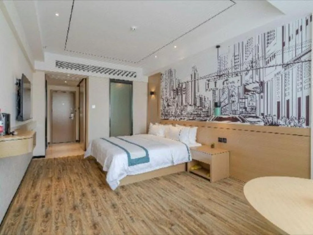 Bed in City Comfort Inn Hefei 1912 Ganghui Plaza