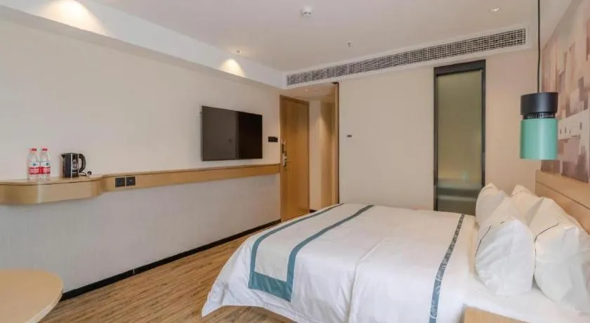 Bed in City Comfort Inn Hefei 1912 Ganghui Plaza