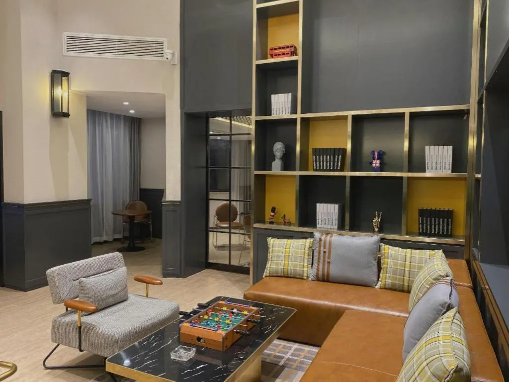 Premier City Comfort Hotel Wuhan Yellow Crane Shouyi Road Metro Station