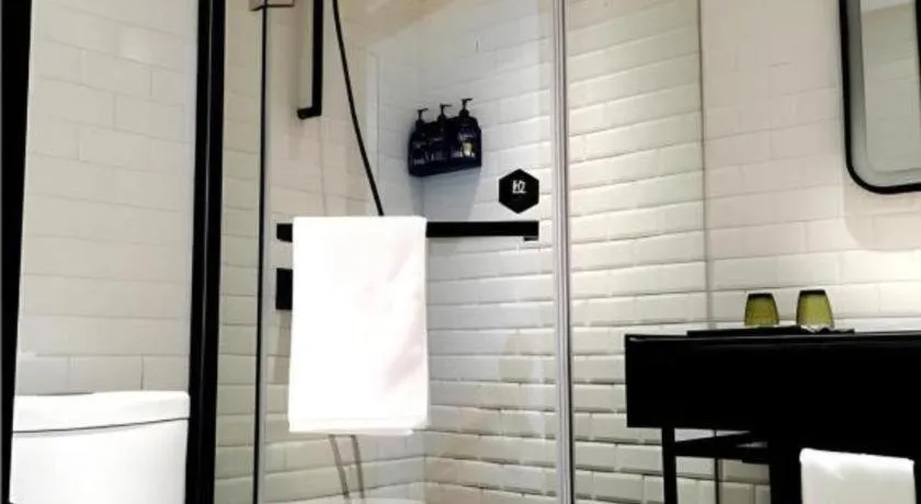 Premier City Comfort Hotel Wuhan Yellow Crane Shouyi Road Metro Station