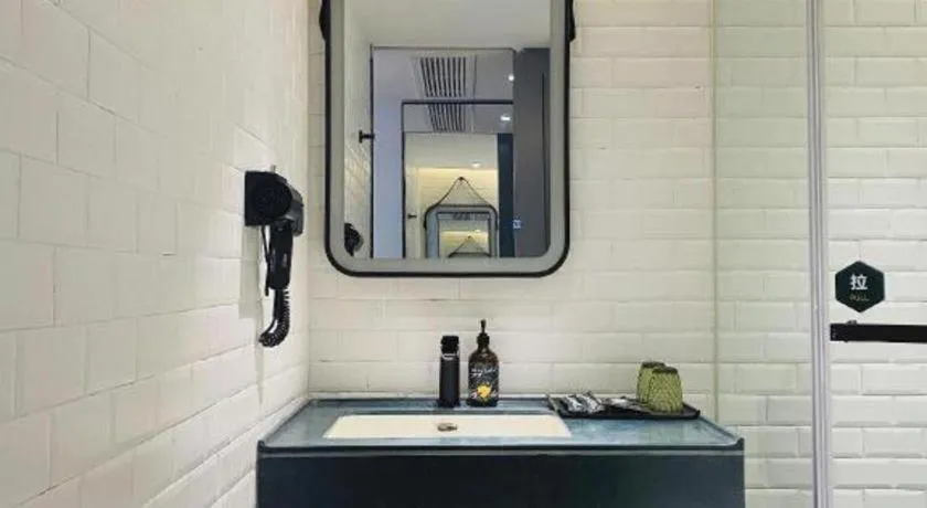 Premier City Comfort Hotel Wuhan Yellow Crane Shouyi Road Metro Station