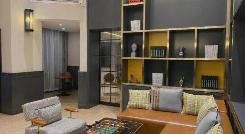 Premier City Comfort Hotel Wuhan Yellow Crane Shouyi Road Metro Station