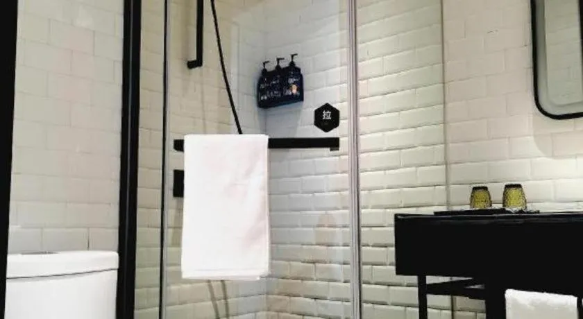 Premier City Comfort Hotel Wuhan Yellow Crane Shouyi Road Metro Station