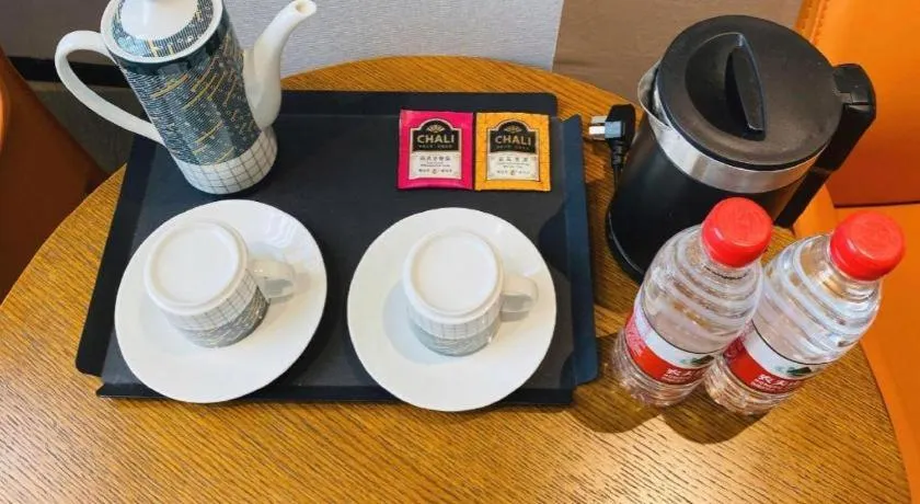 Premier City Comfort Hotel Wuhan Yellow Crane Shouyi Road Metro Station