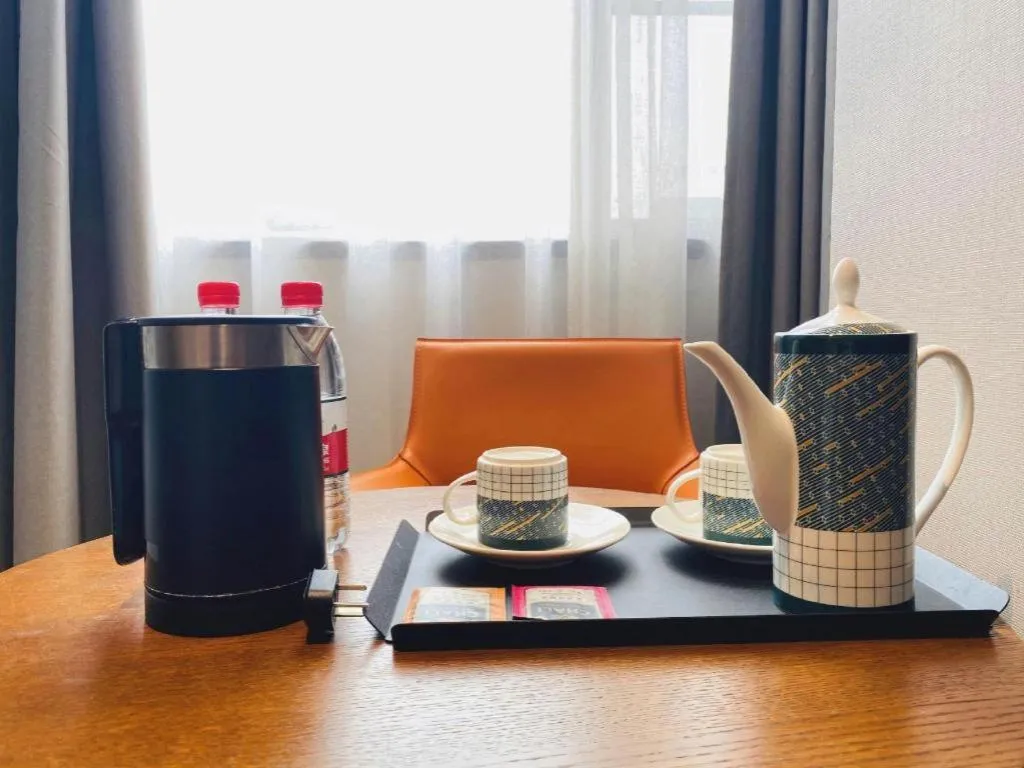 Premier City Comfort Hotel Wuhan Yellow Crane Shouyi Road Metro Station