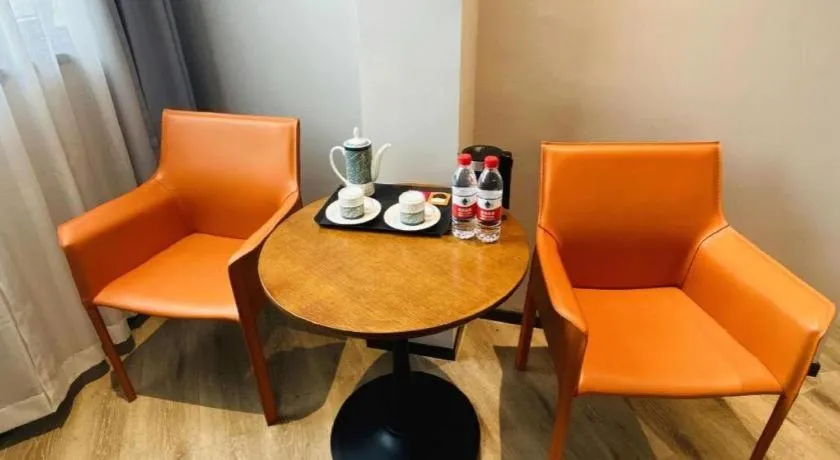 Premier City Comfort Hotel Wuhan Yellow Crane Shouyi Road Metro Station