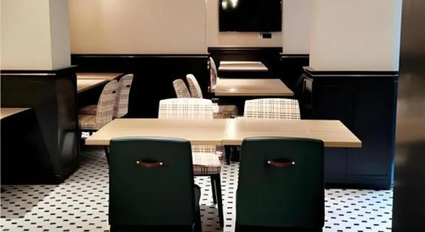 Premier City Comfort Hotel Wuhan Yellow Crane Shouyi Road Metro Station