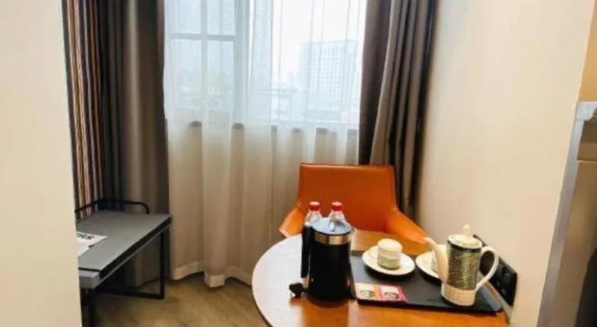 Premier City Comfort Hotel Wuhan Yellow Crane Shouyi Road Metro Station