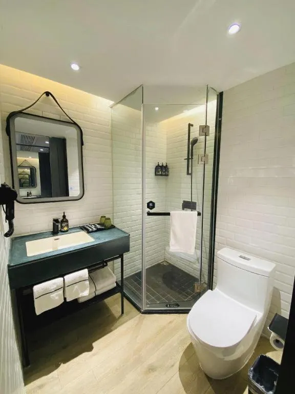 Premier City Comfort Hotel Wuhan Yellow Crane Shouyi Road Metro Station