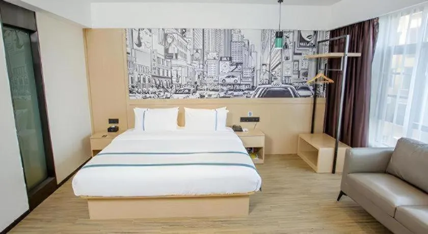 Bed in City Comfort Inn Yangxin High-speed Railway Station