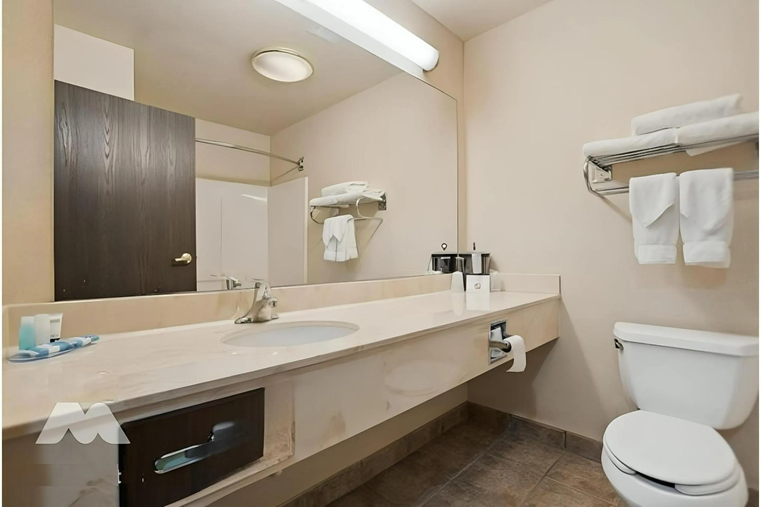 Bathroom in OYO Hotel Memphis TN I-40