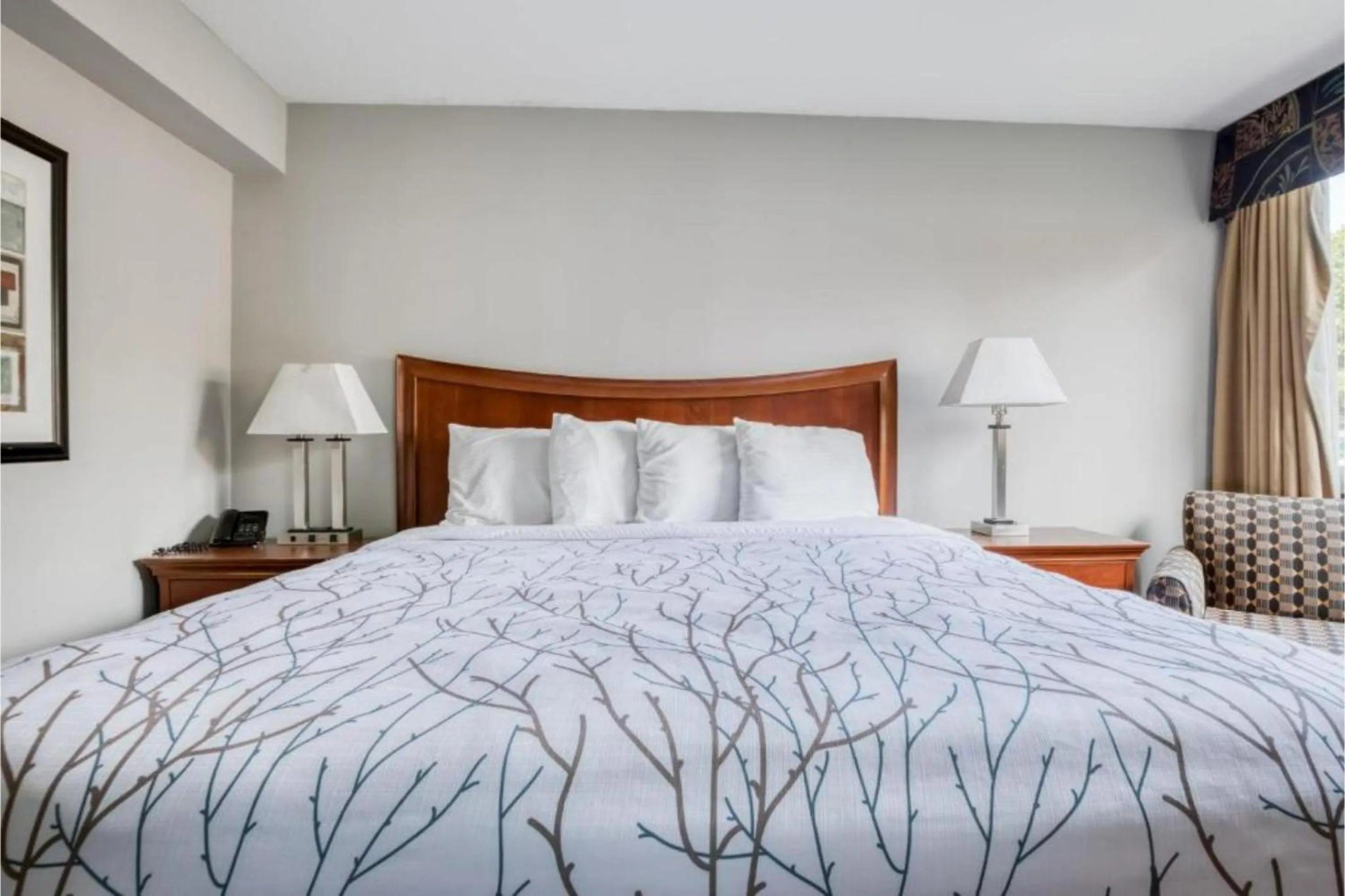 Bedroom, Bed in OYO Hotel Memphis TN I-40