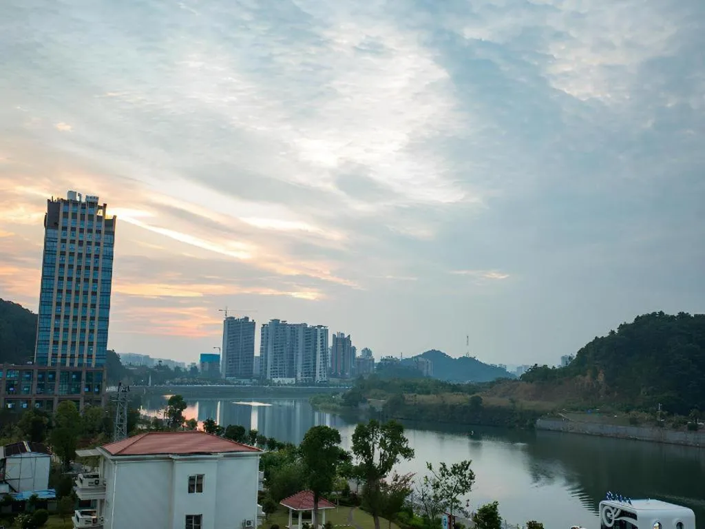 City Comfort Inn Shaoguan Biguiyuan Phoenix City Gold Village