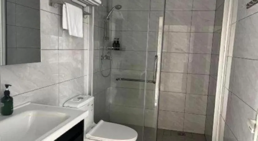 City Comfort Inn Shaoguan Biguiyuan Phoenix City Gold Village