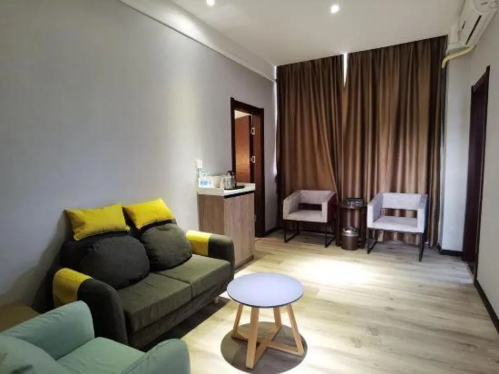 Borrman Hotel Yuxi Yuxing Road