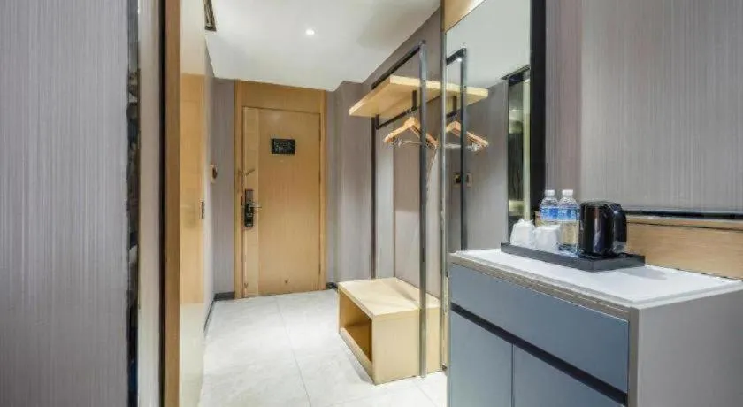 City Comfort Inn Fengshan Hongjun Road