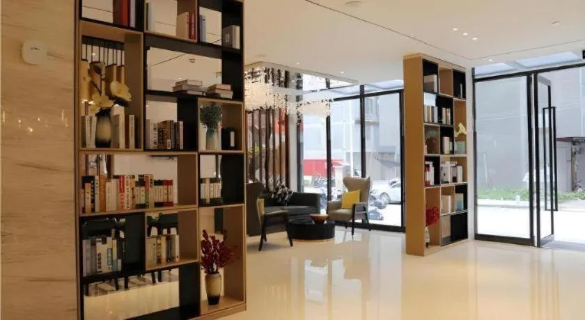 City Comfort Inn Fengshan Hongjun Road