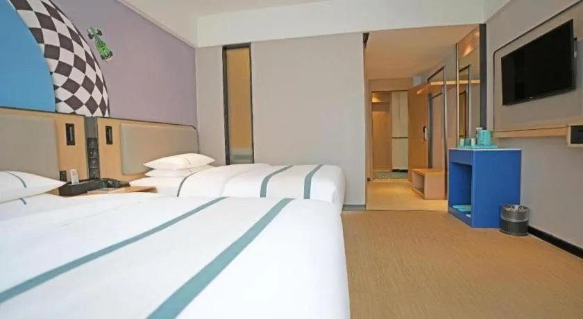 Bed in City Comfort Inn Fengshan Hongjun Road