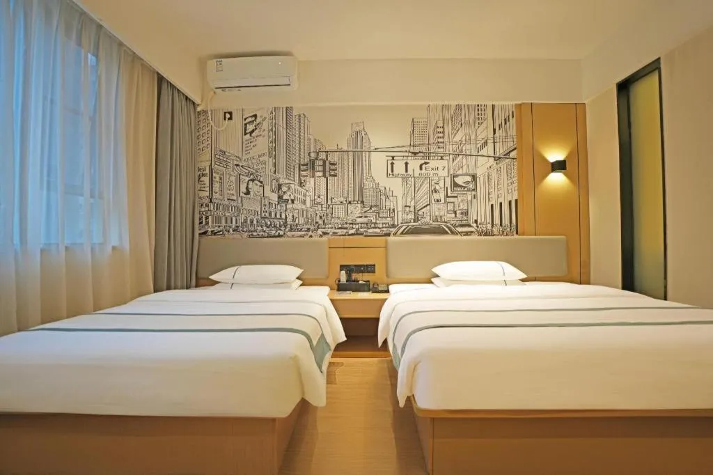 Bed in City Comfort Inn Fengshan Hongjun Road