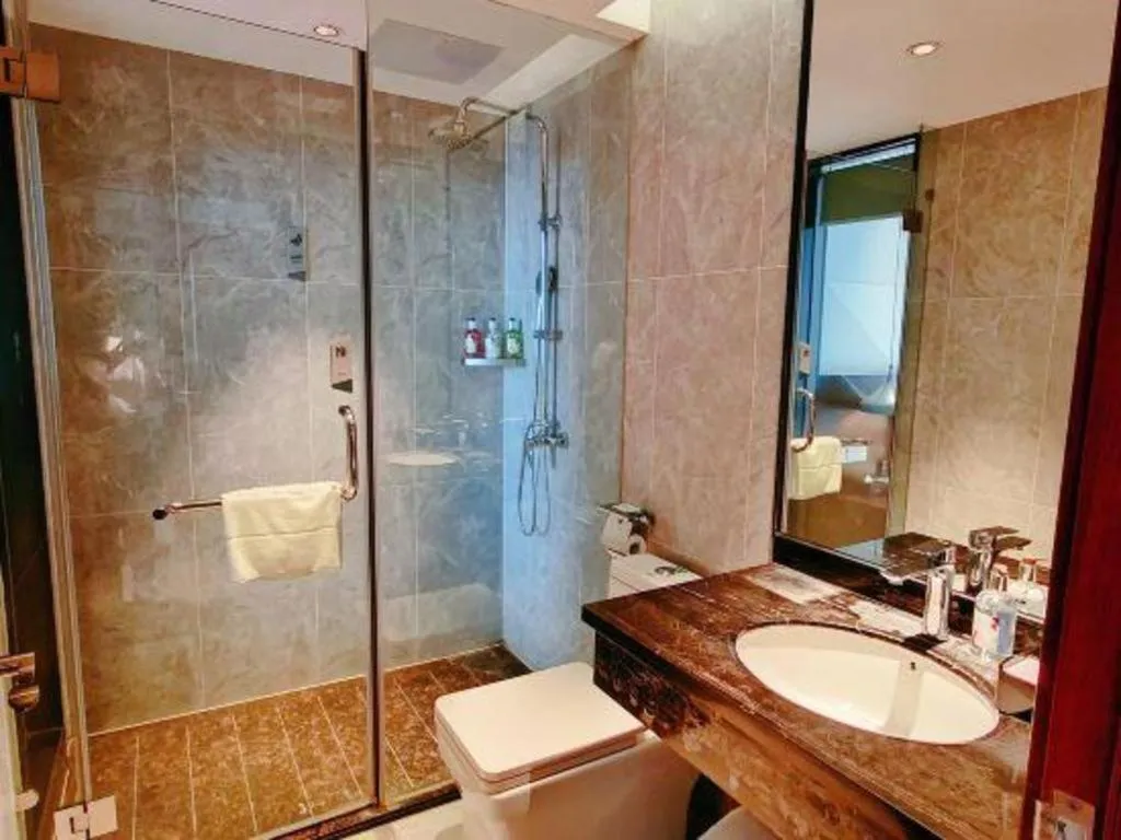 Borrman Hotel Yunfu Xinxing County Bus Station