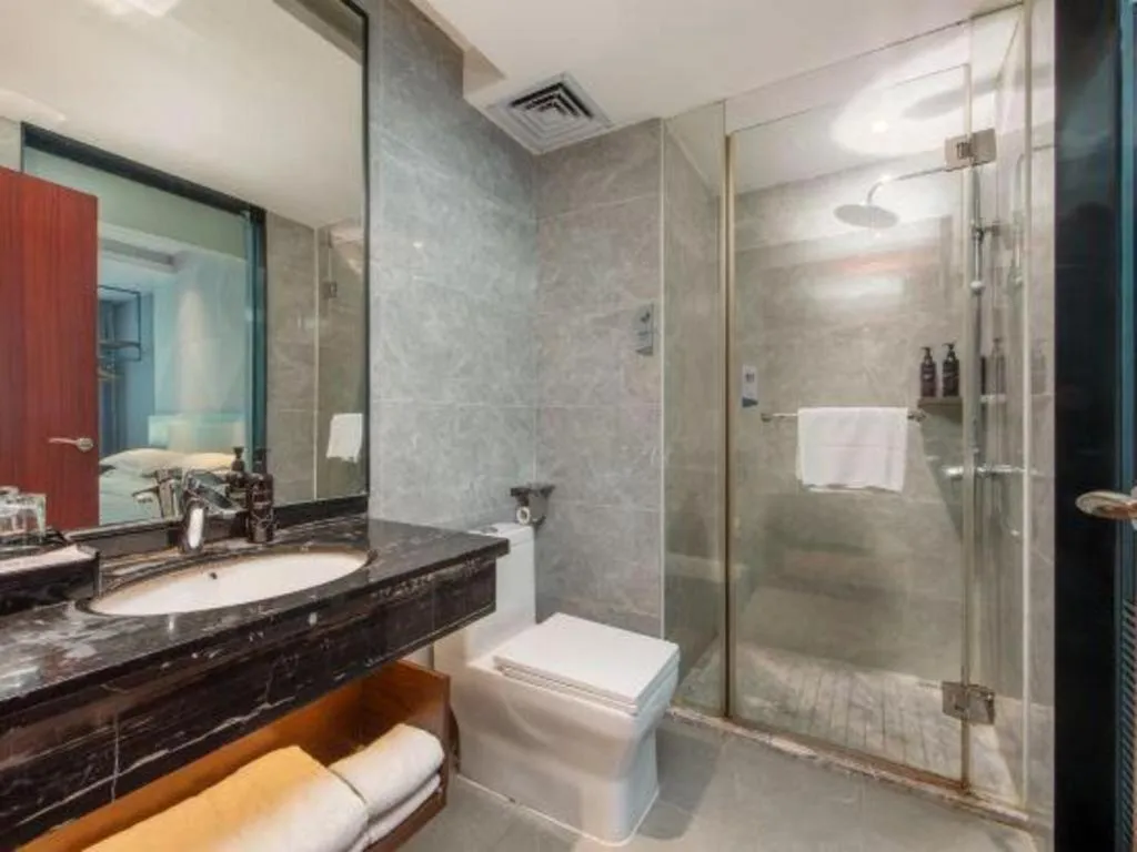 Borrman Hotel Yunfu Xinxing County Bus Station